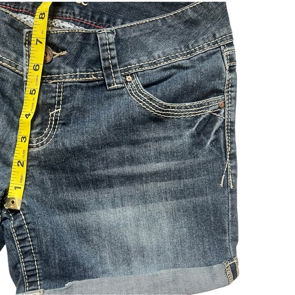 Red Camel Women's Jean Shorts - Indigo EUC 9 - Picture 2 of 7